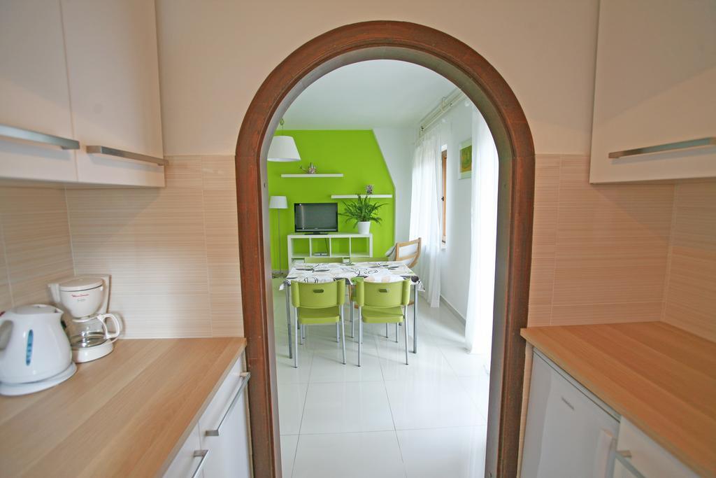 Apartments Maras Porec Room photo