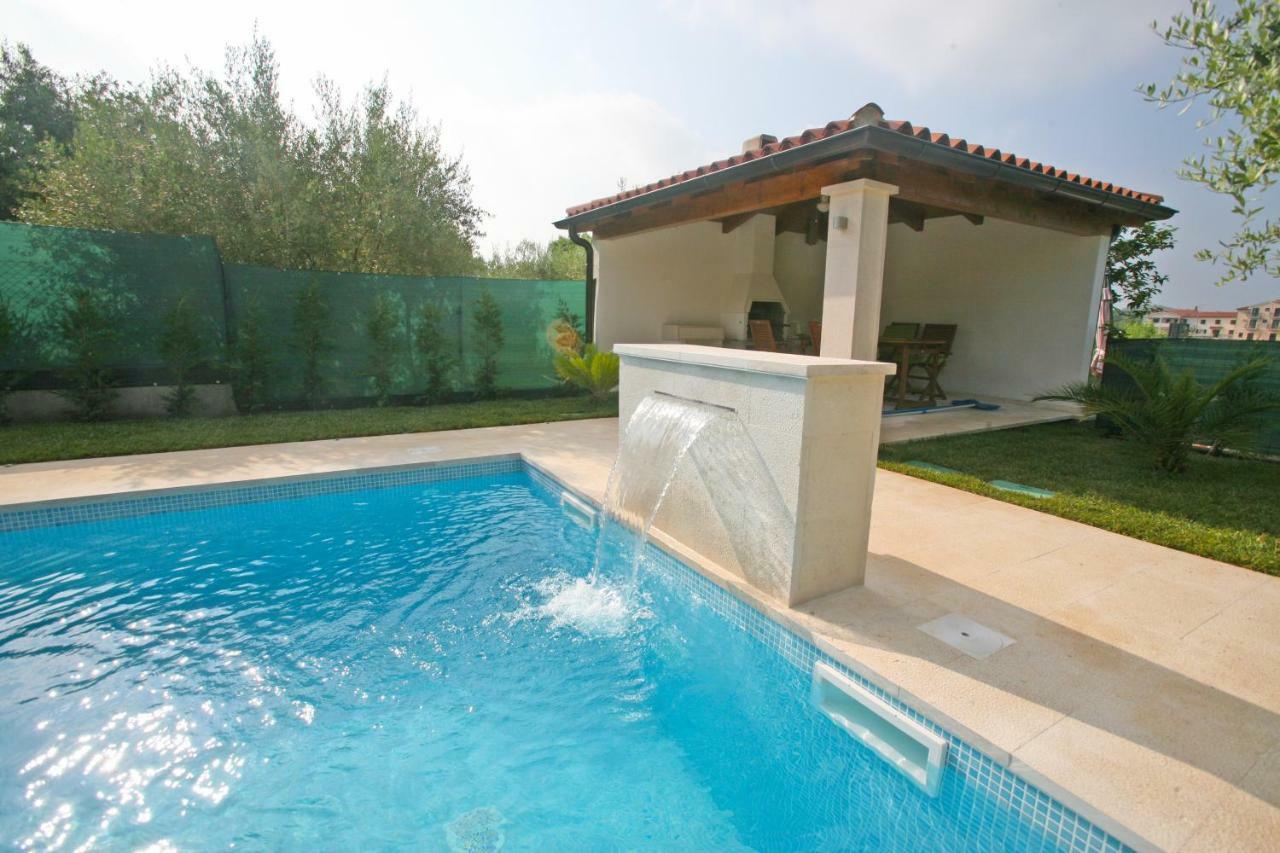 Apartments Maras Porec Exterior photo